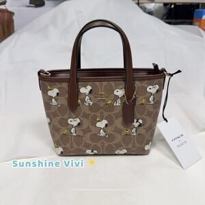 NWT Coach X Peanuts City Mini Tote Bag Signature Canvas With Snoopy Print CBS83